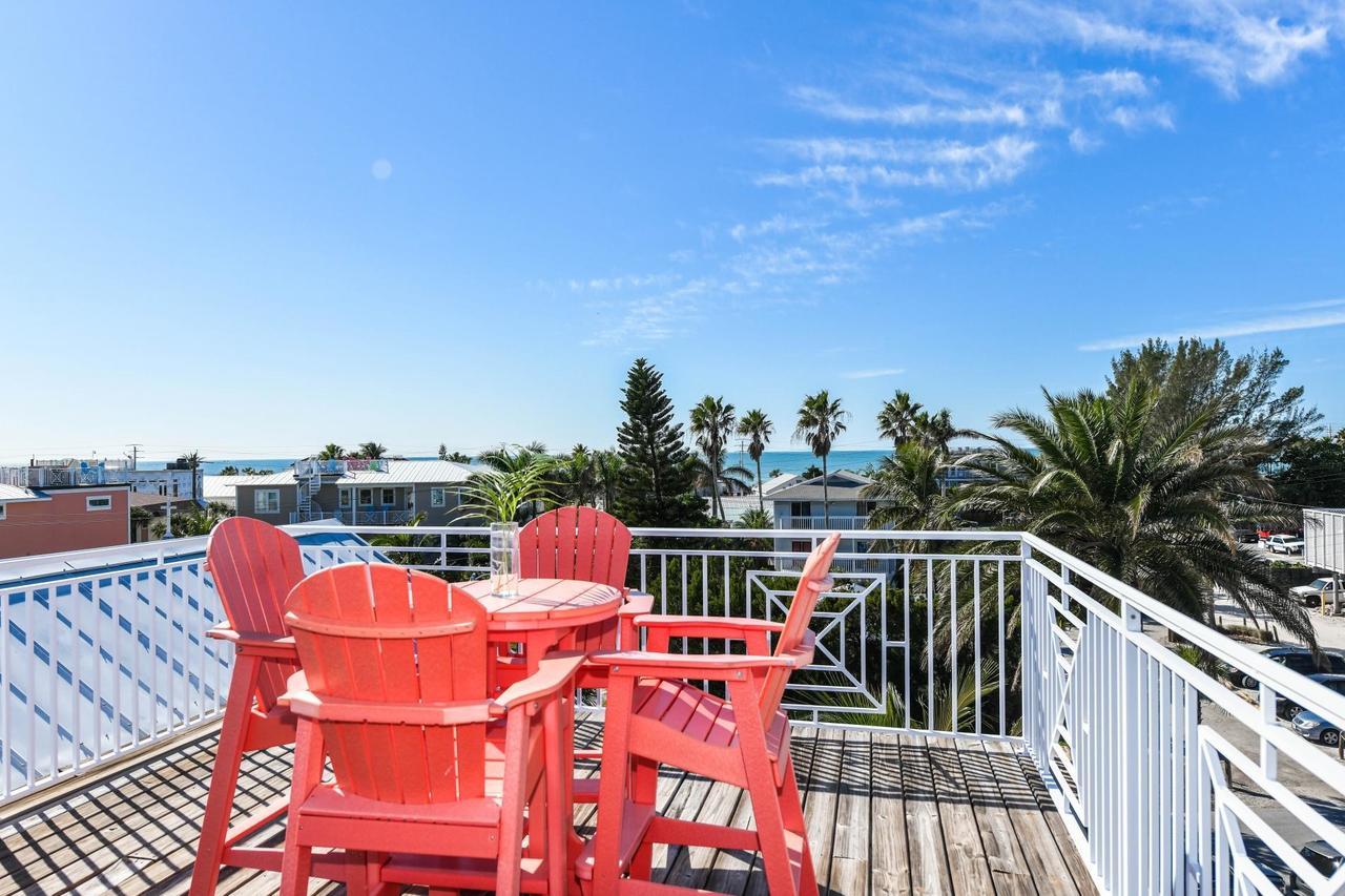 Nautical Tides Villa Bradenton Beach Eksteriør billede