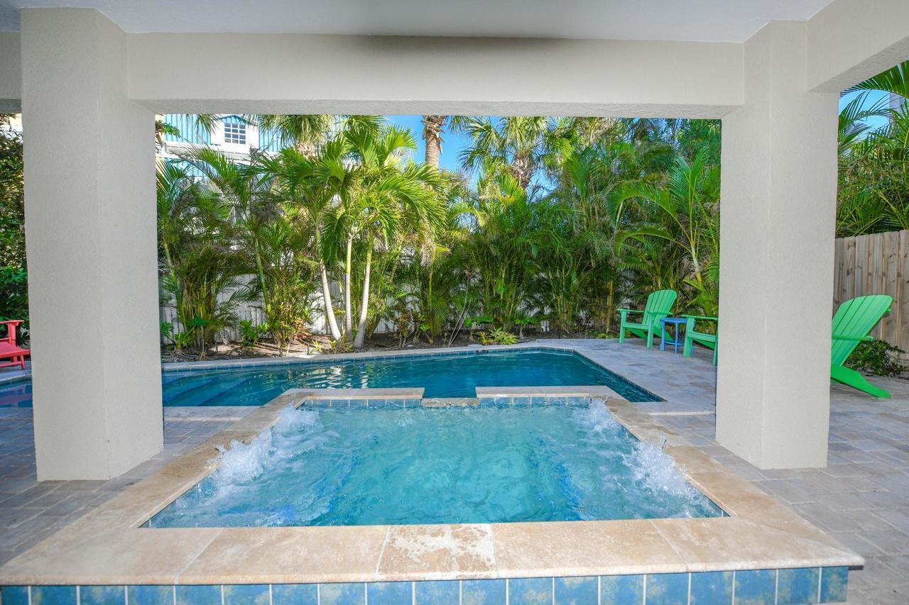 Nautical Tides Villa Bradenton Beach Eksteriør billede